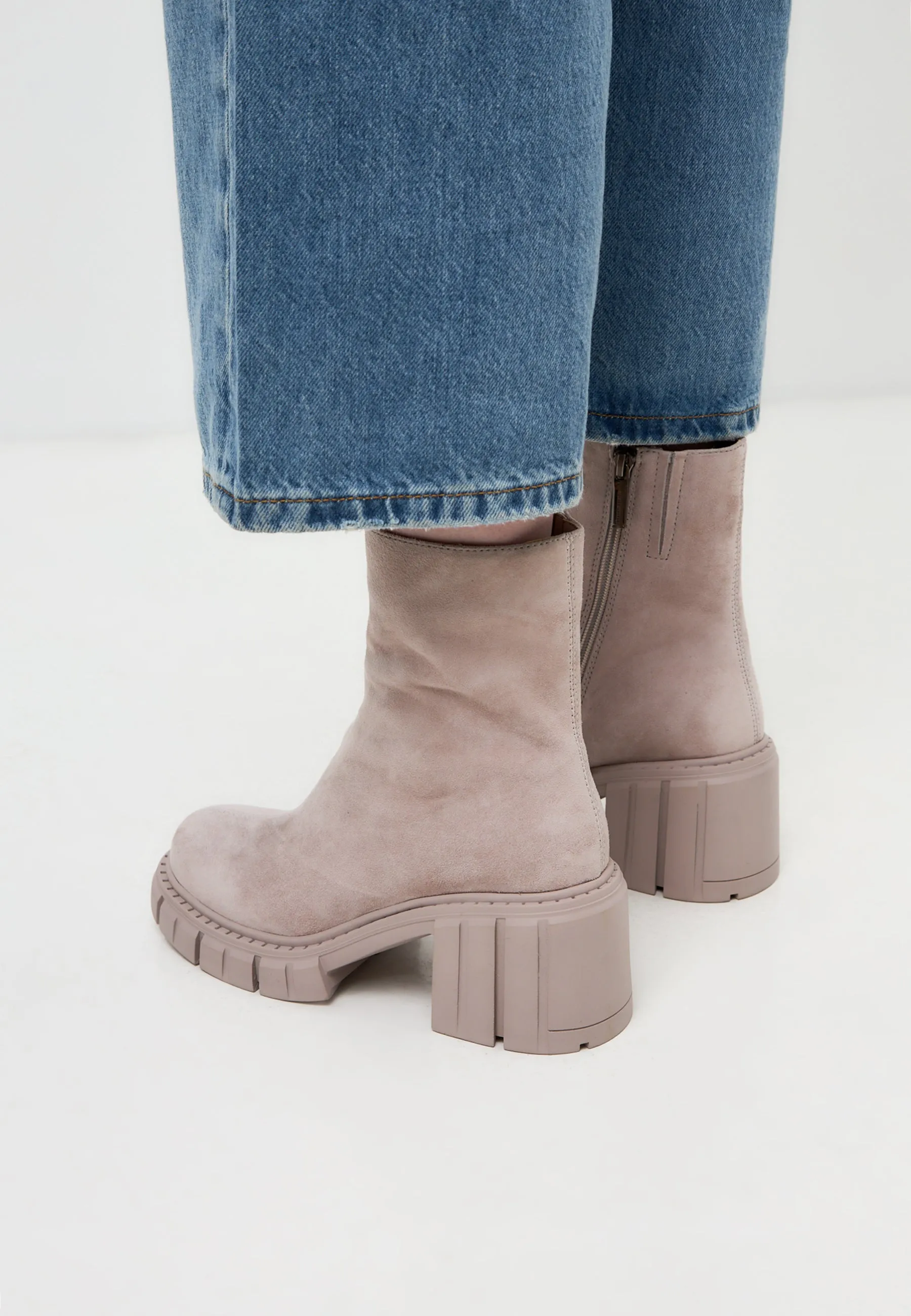 Dynamic Chunky Heel Boots Gio - Beige