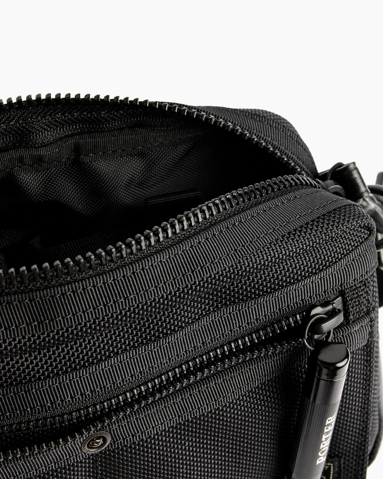 Heat Shoulder Bag in Black